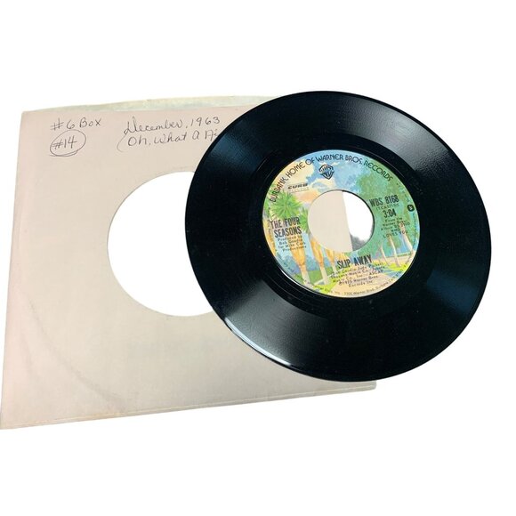 The Four Seasons "Slip Away" 7" Vinyl Record Warner Bros. 1979 - Picture 1 of 3